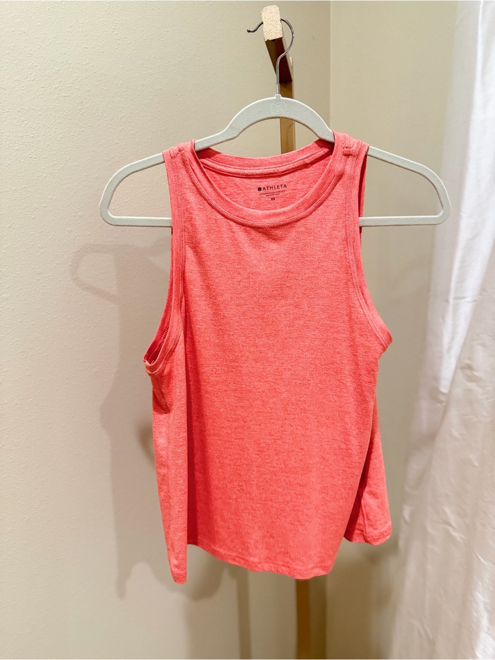 Athleta Coral-Pink Tank Top - Sleeveless Activewear